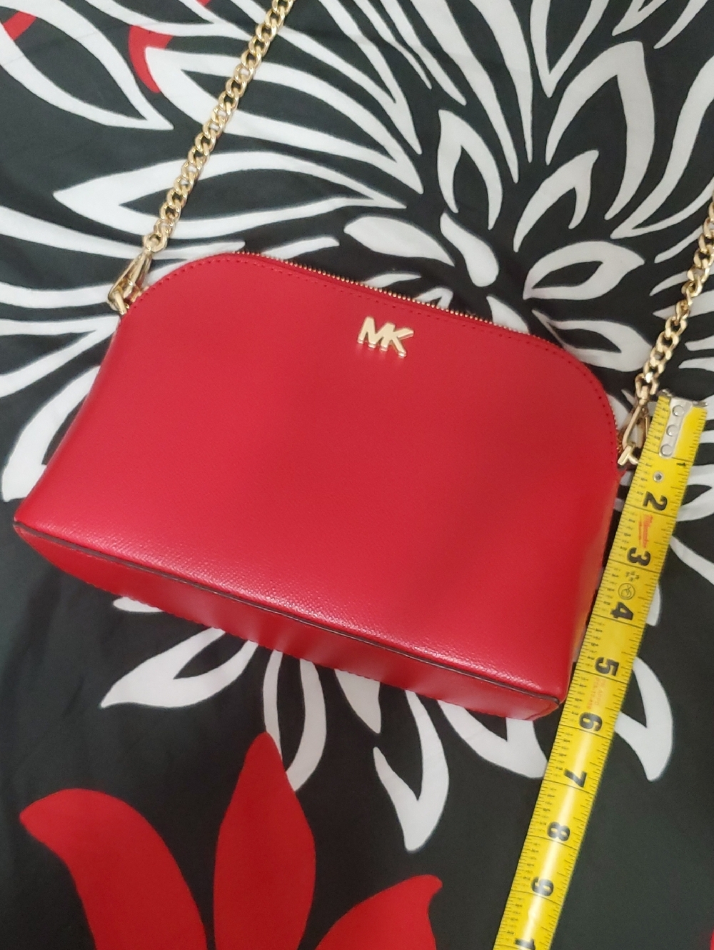 Michael Kors Red Dome Crossbody Bag with Gold MK and Chain Strap - Picture 4 of 6